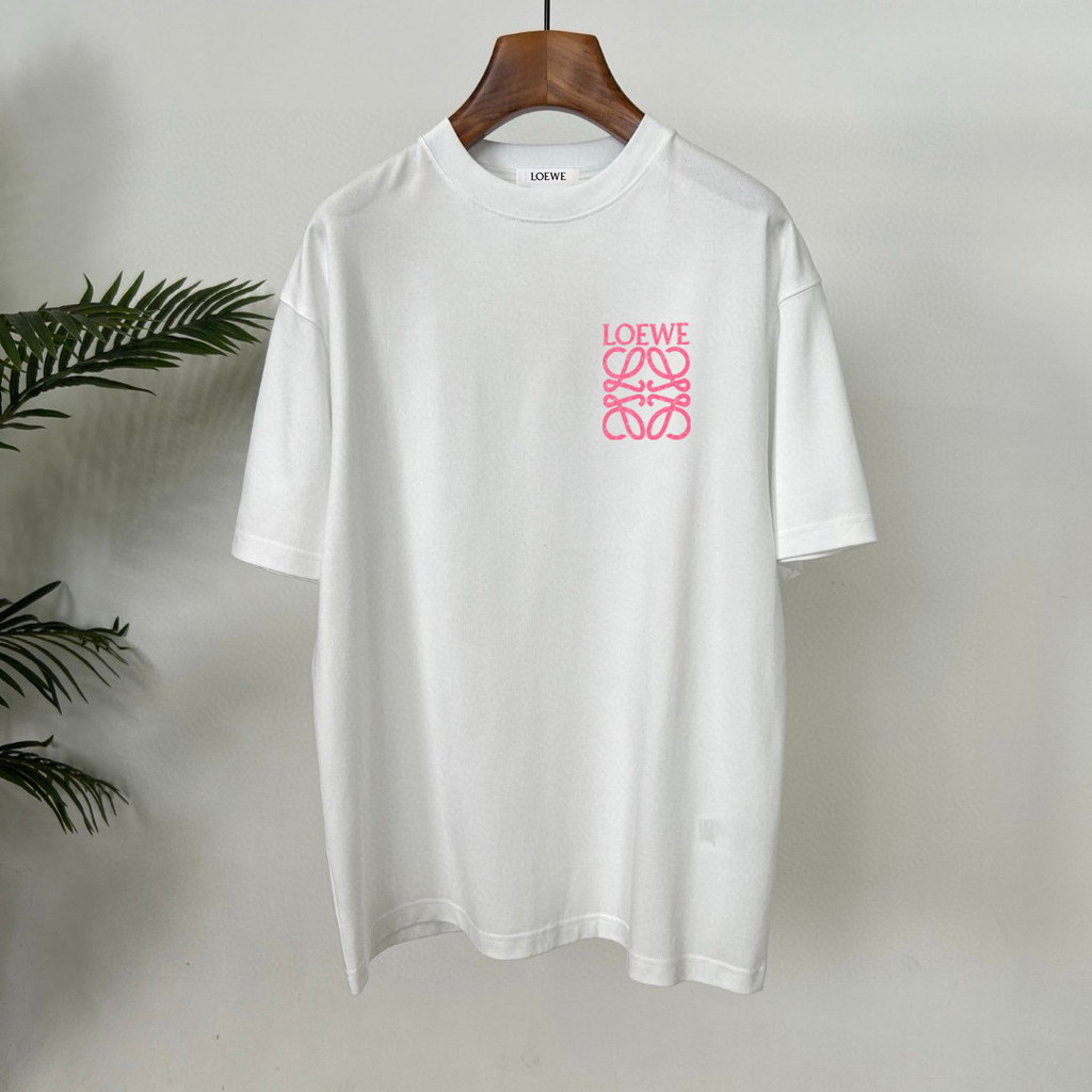 Loewe/Loewe 2026 Early Spring เสื้อยืดแขนสั้นสไตล์ใหม่ผู้ชายสไตล์ผู้หญิงคู่ 2026 ต้นฤดูใบไม้ผลิสไตล์