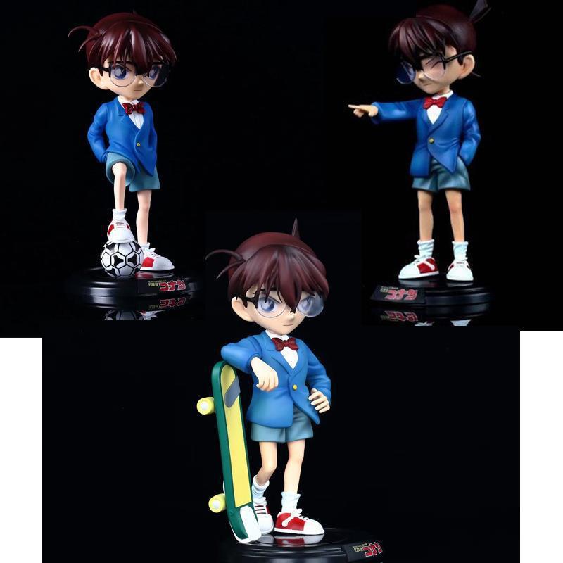 Conan Kaito Kid Formal Wear Conan Standing and Kicking a Soccer Ball on a Skateboard Hand-Made Model