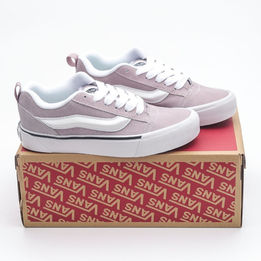 สินค้า VANS พร้อม Vans Vault Knu-Skool VR3 LX "ชมพูอ่อน/ขาว" (สําหรับผู้ชายและผู้หญิง)