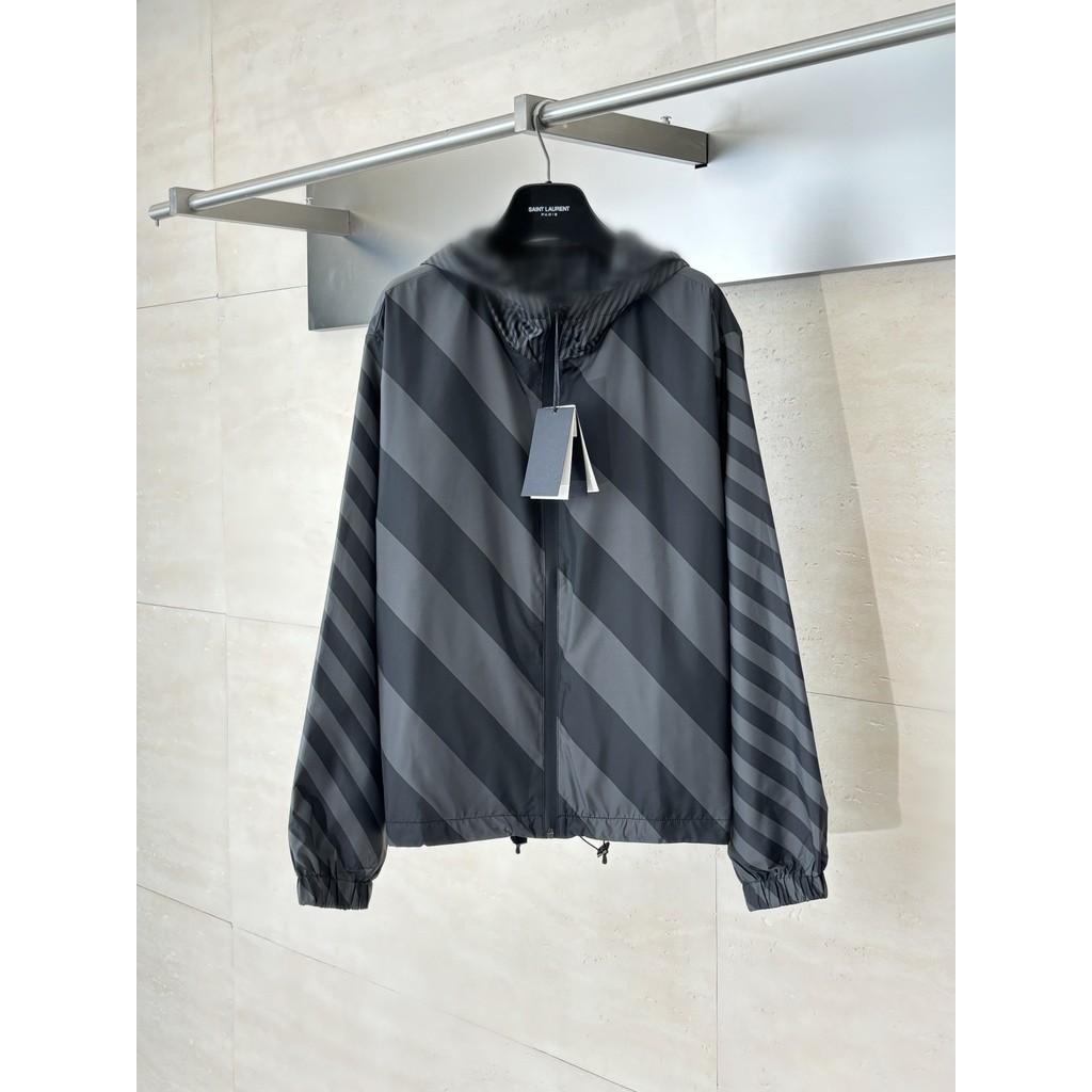 FV2V FEEN 25New autumn and winter full-print pair F Reversible jacket for men and women, stylish and