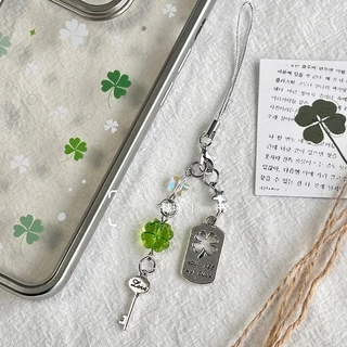 Phone Chain พวงกุญแจห้อยโทรศัพท์🍀ins น่ารัก🩷แอปเปิล ใบโคลเวอร์สี่แฉก ลายการ์ตูนหมี อะคริลิค COD