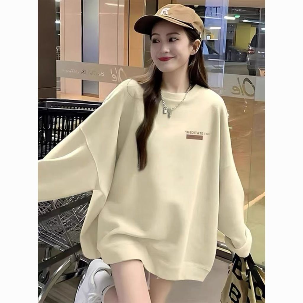 คอกลม ปลาค็อด เสื้อกันหนาวฤดูใบไม้ร่วงหลวมร้อนเสื้อผ้าแฟชั่นตัวอักษรร้อยผู้หญิงด้านบนสีบวกสไตล์ฤดูใบ