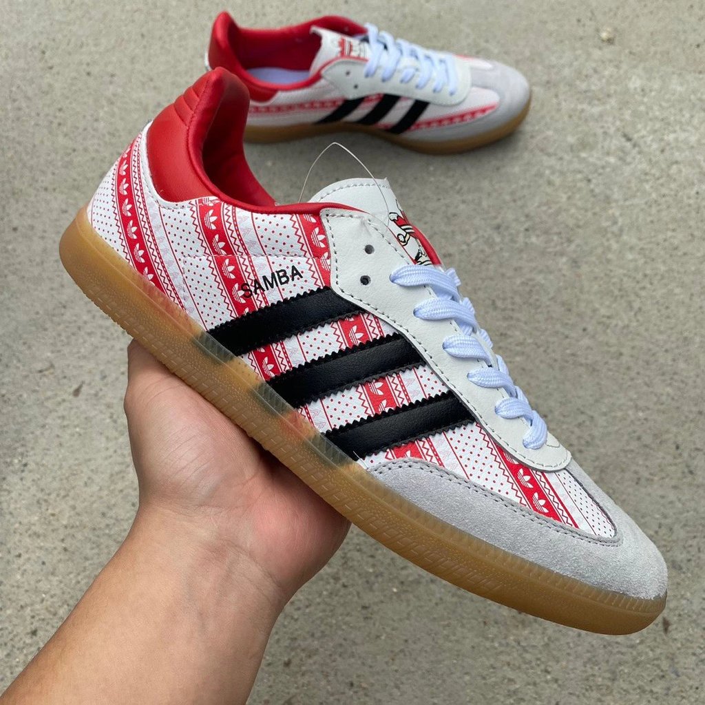 รองเท้าผ้าใบ Adi สีเทาขาวแดง Size: 36-45
Adidas originals Samba adidas Clover สีแดงสีขาวสีดํารองเท้า