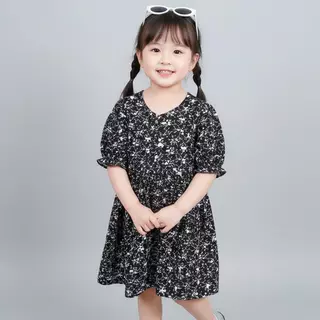 MooDeng Baby ชุดเดรสเด็กหญิง ลายดอกไม้ สีดำ สีเหลือง แขนจั๊ม คอกลม มี2สี ผ้าโพลีเอสเตอร์