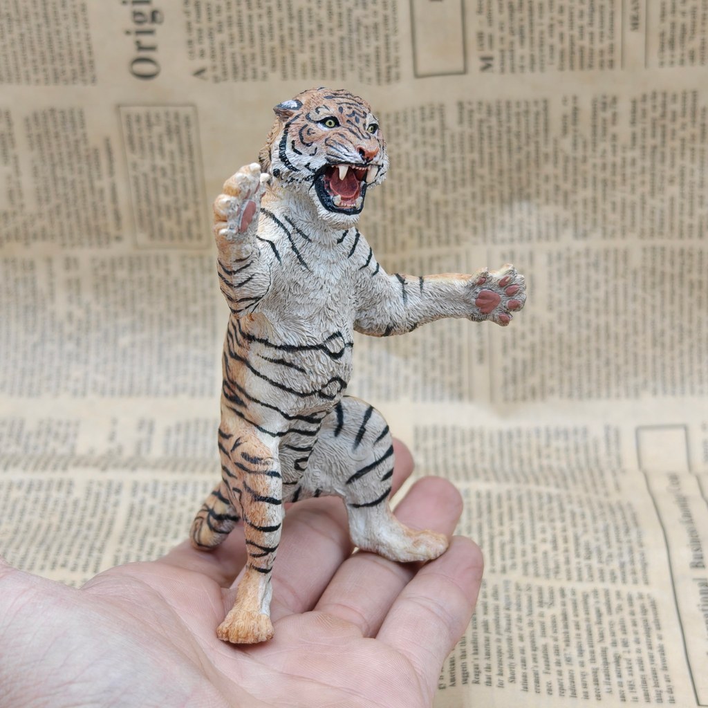 ของแท้ papo Cat สาขายืน Tiger ของเล่นแกว่ง Tiger ของเล่น Roage Tiger ชายเสือจําลองสัตว์รุ่น