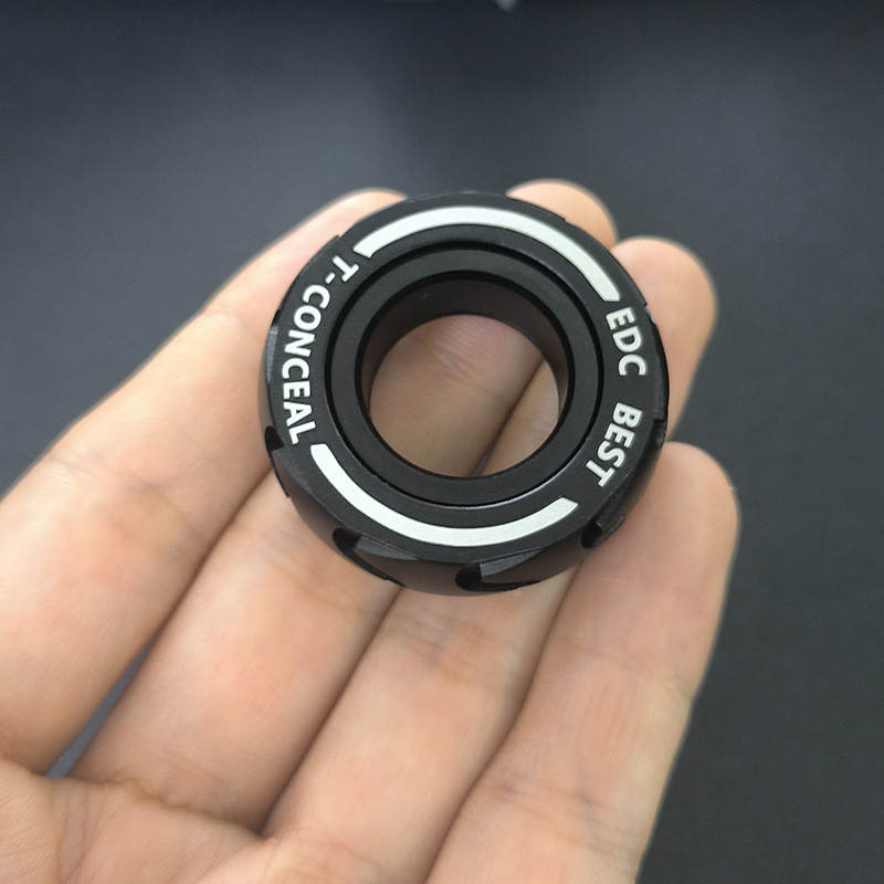 Mechanic's Ring edc Push Card Stress Relief Toy Snap Coin edc Toy Stress Relief Artifact Stainless S