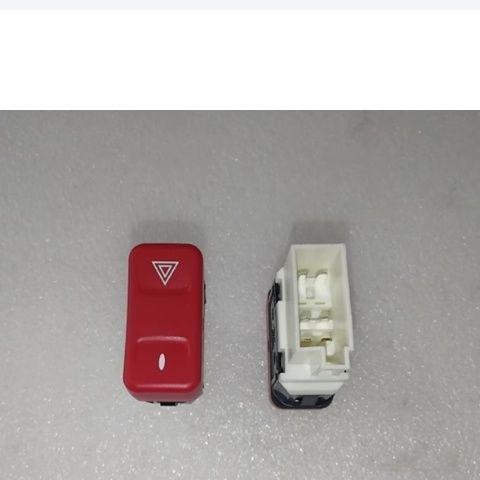 สวิตช์ไฟฉุกเฉิน K93792360 สำหรับ BYD K9/AK8/K6/K7 รถบัสไฟฟ้า