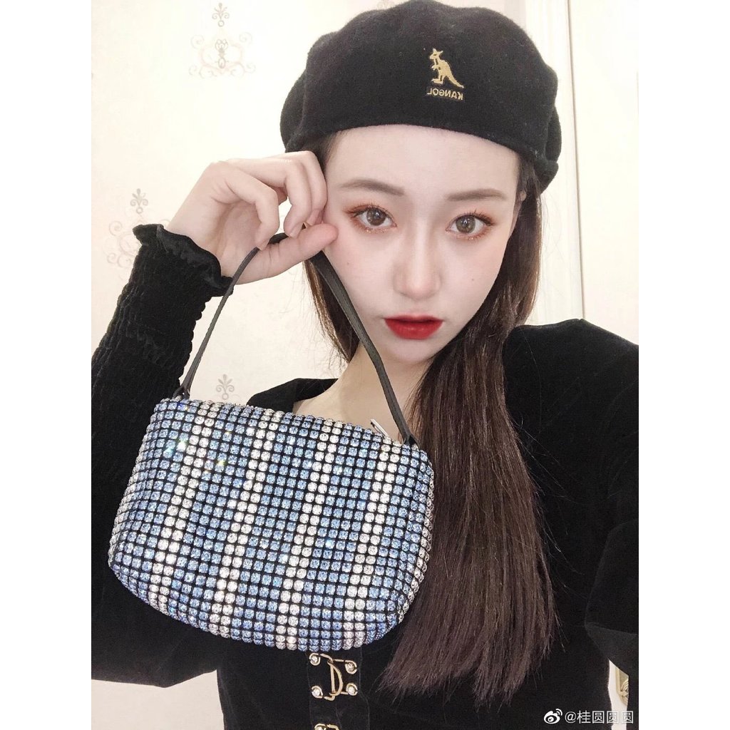 กระเป๋าสะพายข้างAlexander Wangเล็ก สไตล์พกพาสะดวก มีดีไซน์เหมือนเพชร สีฟ้าและชมพู