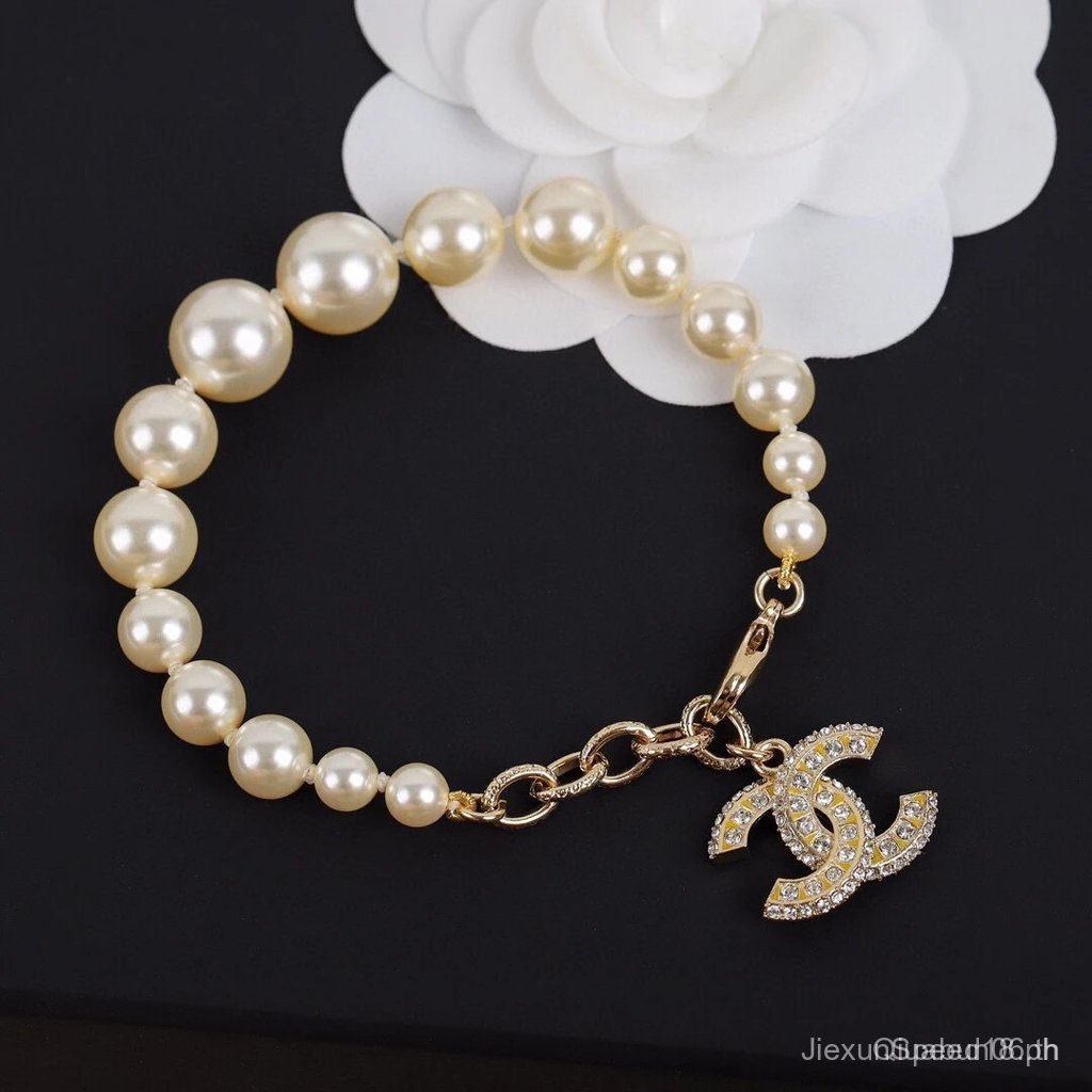 CHANEL Chanel Double Clogo Pearl Bracelet--CC