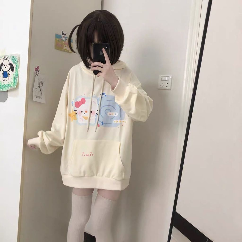 2026แฟชั่น2026แอปริคอทคลุมด้วยผ้าเสื้อกันหนาวหญิงน่ารักฤดูใบไม้ร่วงฤดูหนาวรูปแบบใหม่นักเรียนHello Ki