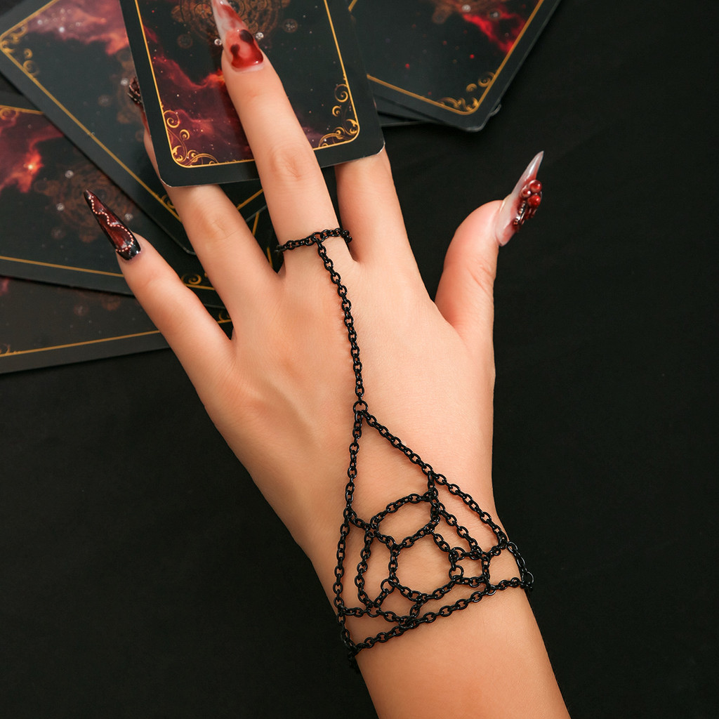 Sweet Cool Dark Spider Web สร้อยข้อมือเครื่องประดับ Halloween สายโซ่