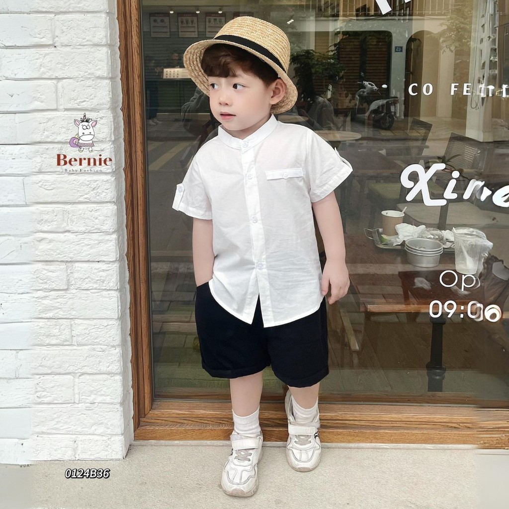 Dude clothes Set สําหรับเด็กผู้ชาย เสื้อคอเต่าขาว กางเกงสีกากี ตั้งแต่ 9-25kg SIRIVIETNAM 0124b36