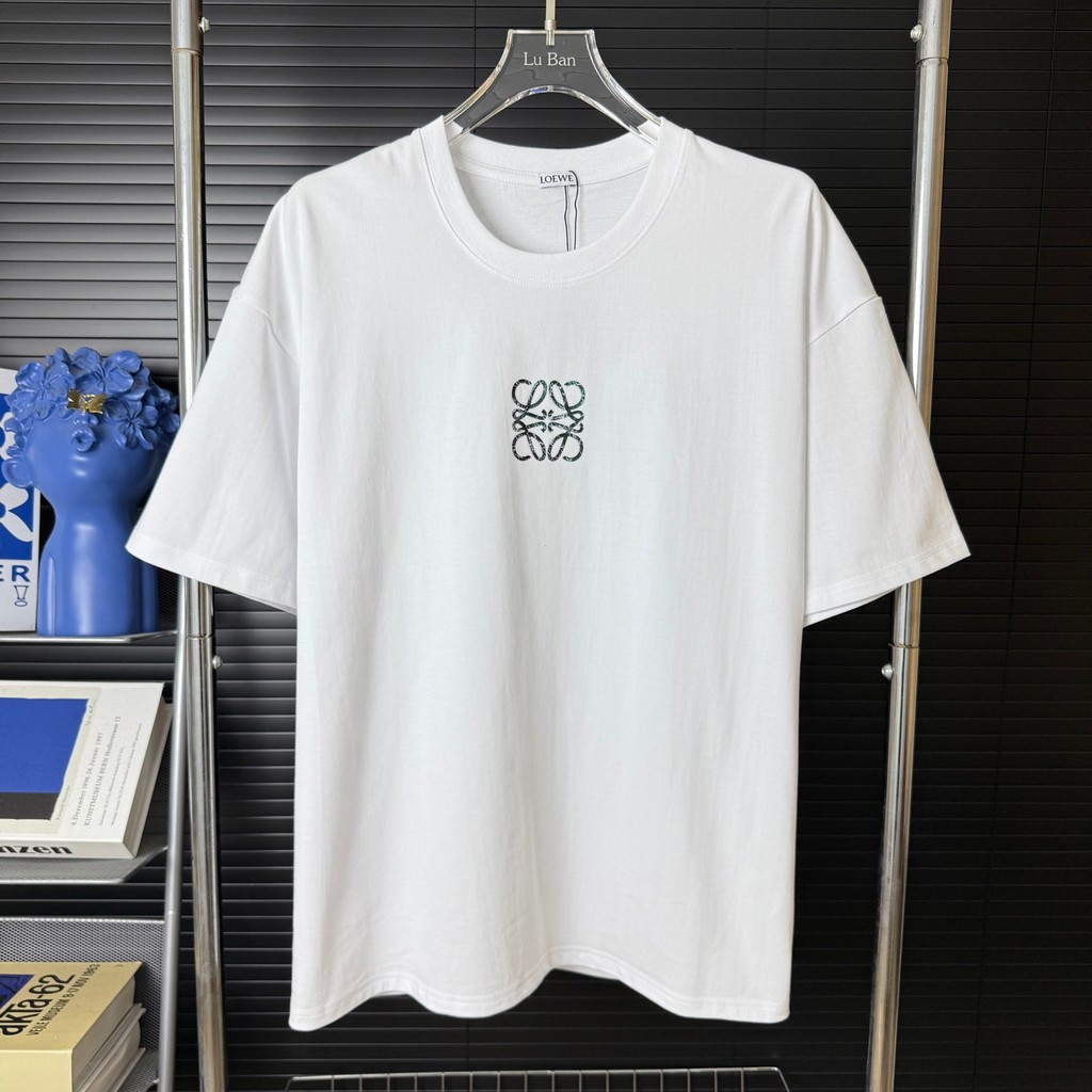 Lo @ ewe2026 Star Early Spring เสื้อยืดแขนสั้นสไตล์ใหม่ผู้ชายผู้หญิงคู่สไตล์หลวมขนาดใหญ่สไตล์ใหม่เสื