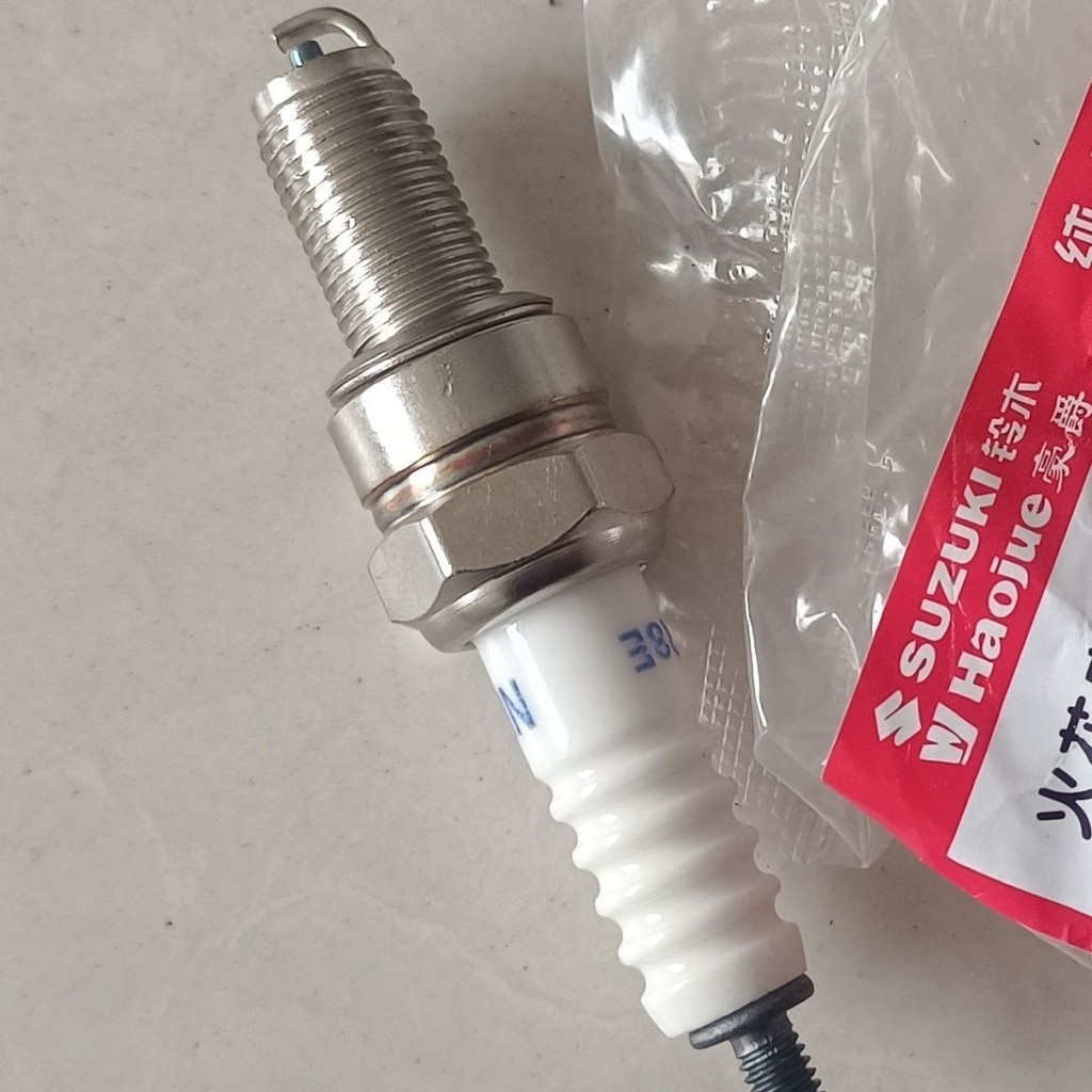 เหมาะสําหรับคานโค้ง Honda Fengying WY125-S/WH125-6 WH125-13 หัวเทียนรถจักรยานยนต์คานโค้ง