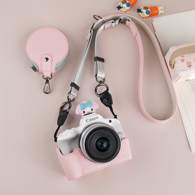 เหมาะสําหรับกระเป๋ากล้อง Canon R50V r10 เคสป้องกัน r100 ฐาน 200d รุ่นที่สอง R50 ซองหนัง R8/RP/R62