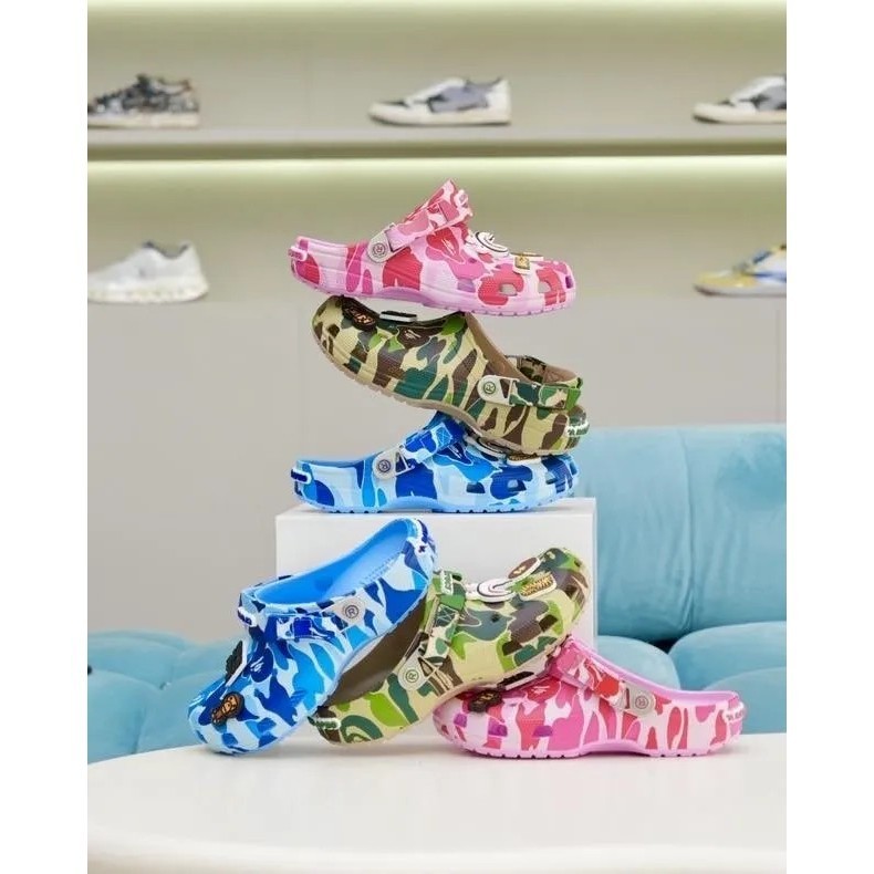 🍬🍬（ ）BAPE X Crocs Classic Clog รองเท้าแตะUnisex