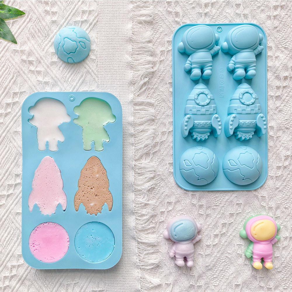 6 หลุมการ์ตูนนักบินอวกาศจรวดช็อกโกแลต Moulds Spacecraft Earth เครื่องดื่มถาดน้ําแข็ง Party Human Mousse เค้กบิสกิตแม่พิมพ์ซิลิโคน