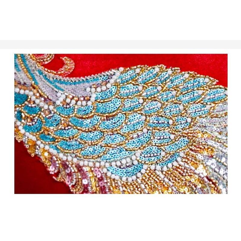 ชุดฉางซามปี 2026 สไตล์คุณภาพพรีเมียม เหมาะสำหรับแม่เจ้าสาวในงานพิธีแต่งงาน โทนสีแดงแบบฟินิกซ์ ประดับลายกำมะหยี่ - รูปที่ 3