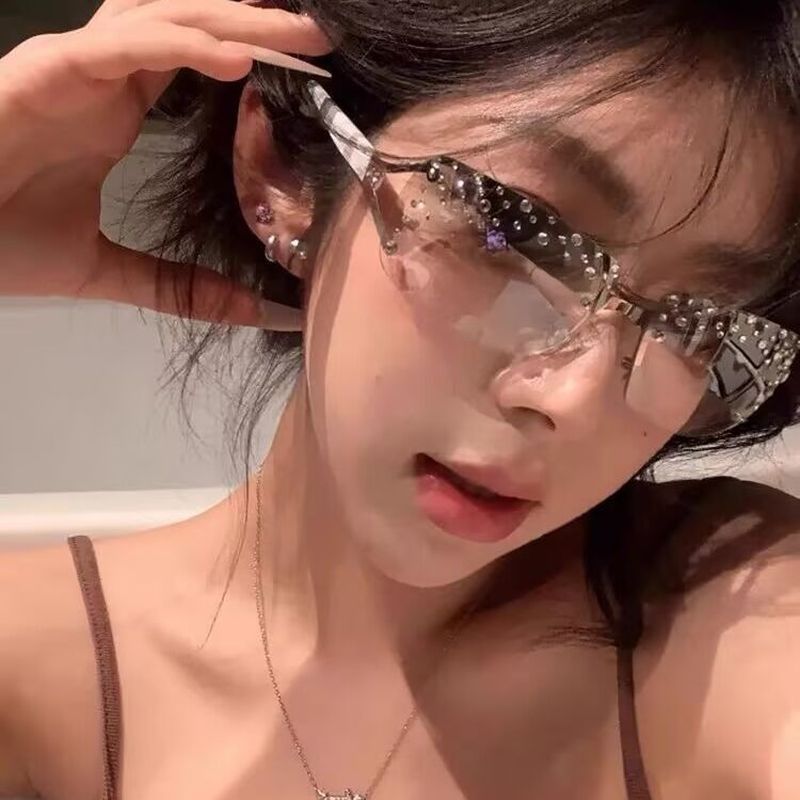 Y2K千禧辣妹未来感无边框镶砖墨镜女街拍方圆脸显示太阳镜3.1Y2K Millennial Hot Girl Futuristic Rimless Rhinestone Sunglasses for 