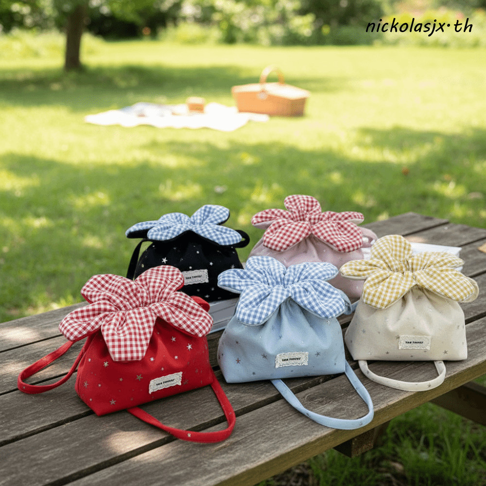 VELAVETIS Flower Drawstring Crossbody Bag, Pocket สไตล์เกาหลี Sparkly Star Flower Bag, วรรณกรรมลายสก๊อตแบบพกพาน่ารักกระเป๋าถือดอกไม้ช้อปปิ้ง