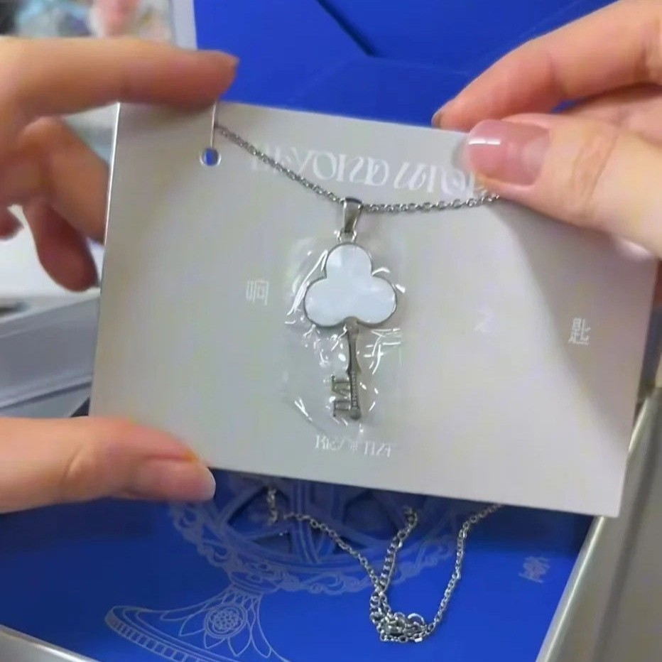 สร้อยคอมีดีไซน์เฉพาะตัวสำหรับผู้สนับสนุนทีมเยาวชน TNT Times สไตล์เรียบหรูพร้อมฟังก์ชัน NFC เป็นของขว