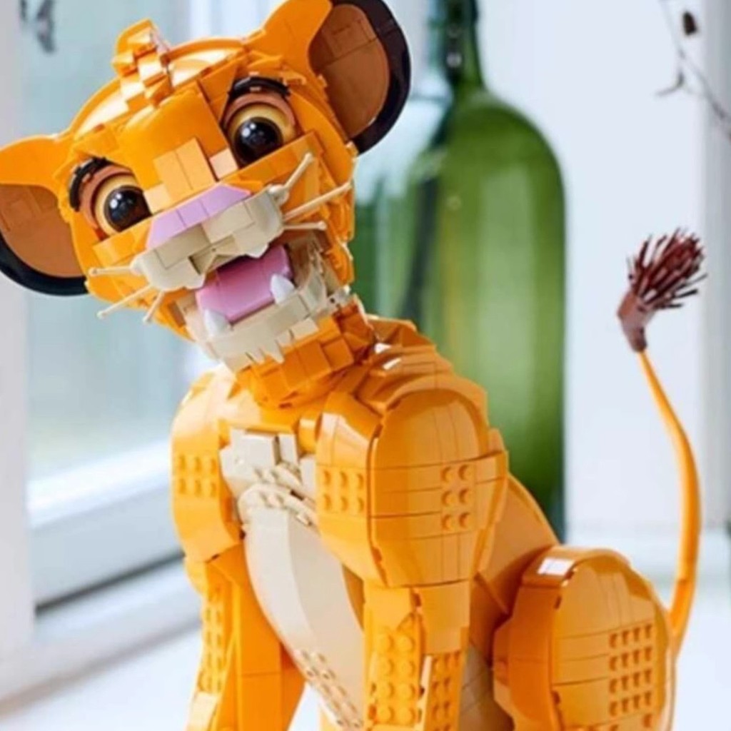 เข้ากันได้กับ Lego 43247 Disney Series Simba Young Simba 43243 ประกอบอาคารบล็อกของเล่น