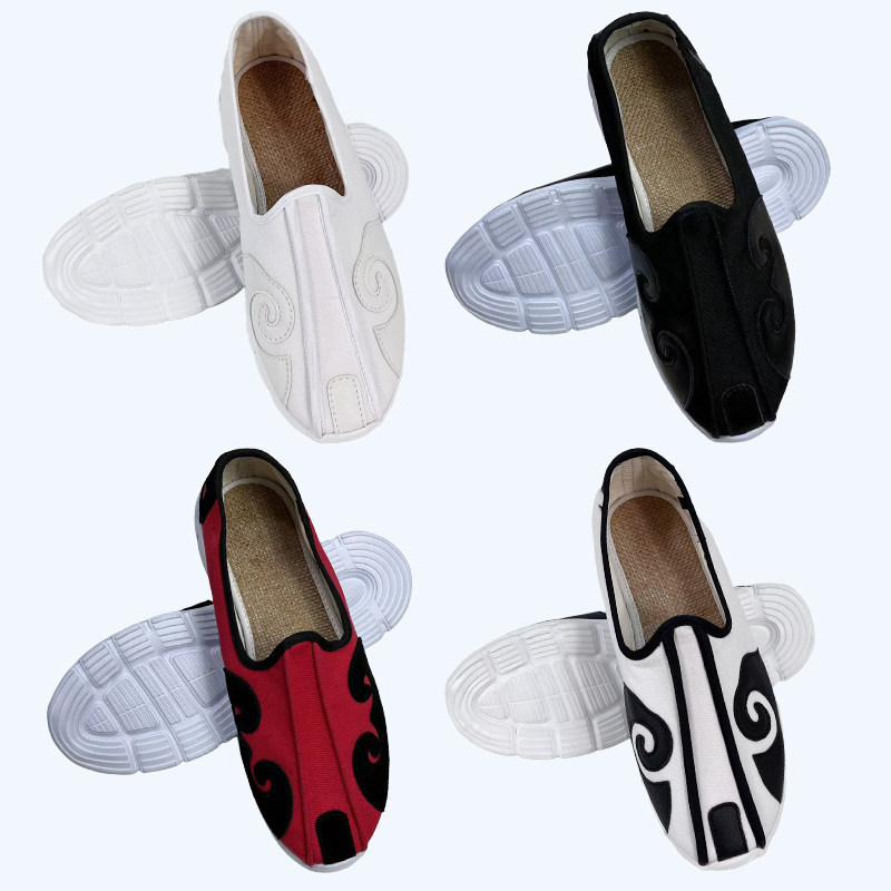 Double Liang Wudang Tai Chi Shifang Cloud Hook Shoes