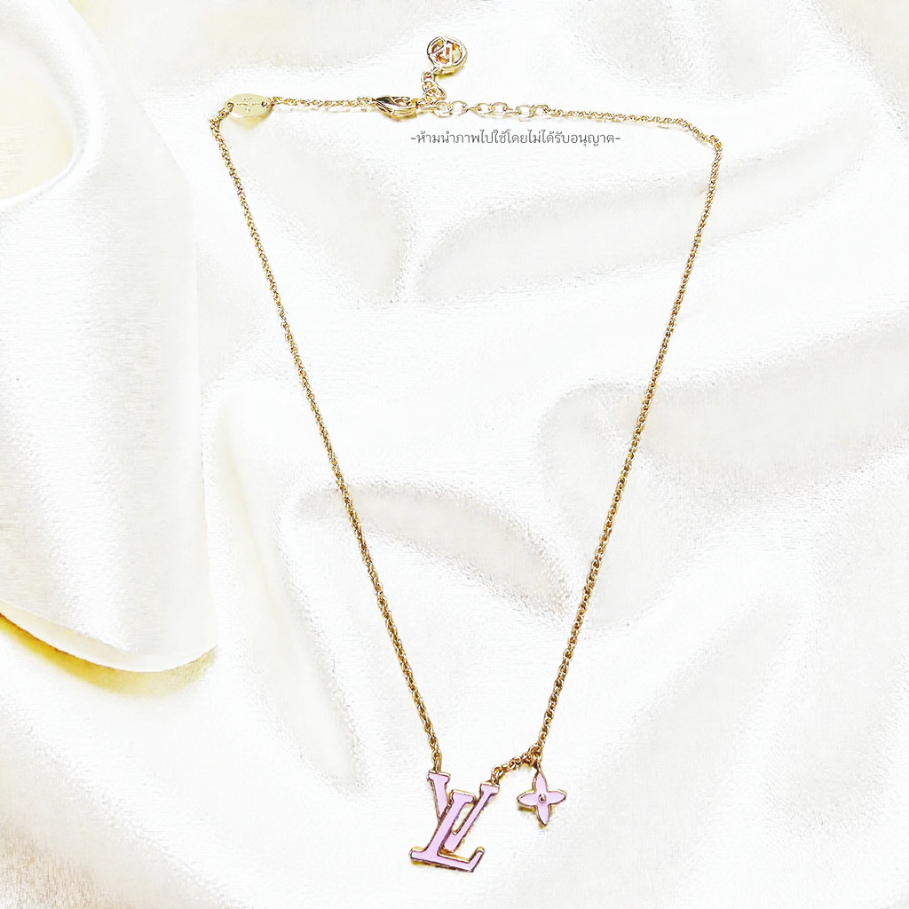 สร้อยคอ LV เนื้องานเรียบสวย พร้อมส่งในไทย ภาพถ่ายจากสินค้าจริงของ ร้านถ่ายเองทำเองทุกขั้นตอนอะไหล่ทอ