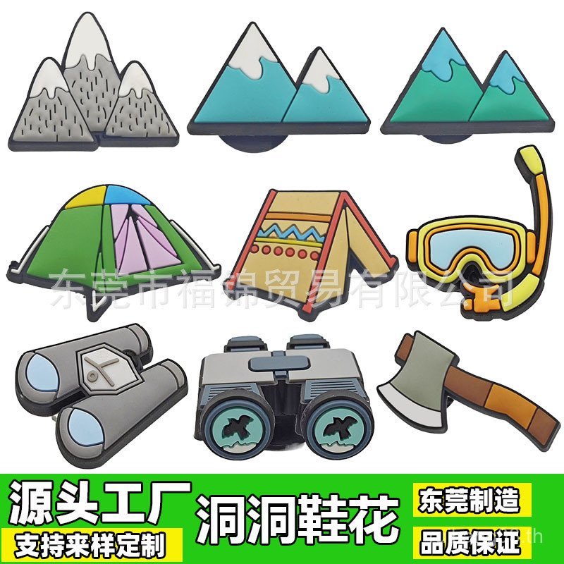 เครื่องประดับรองเท้าดอกไม้การ์ตูนจาก Carlo Chi - ออกแบบโดยMountain Peak