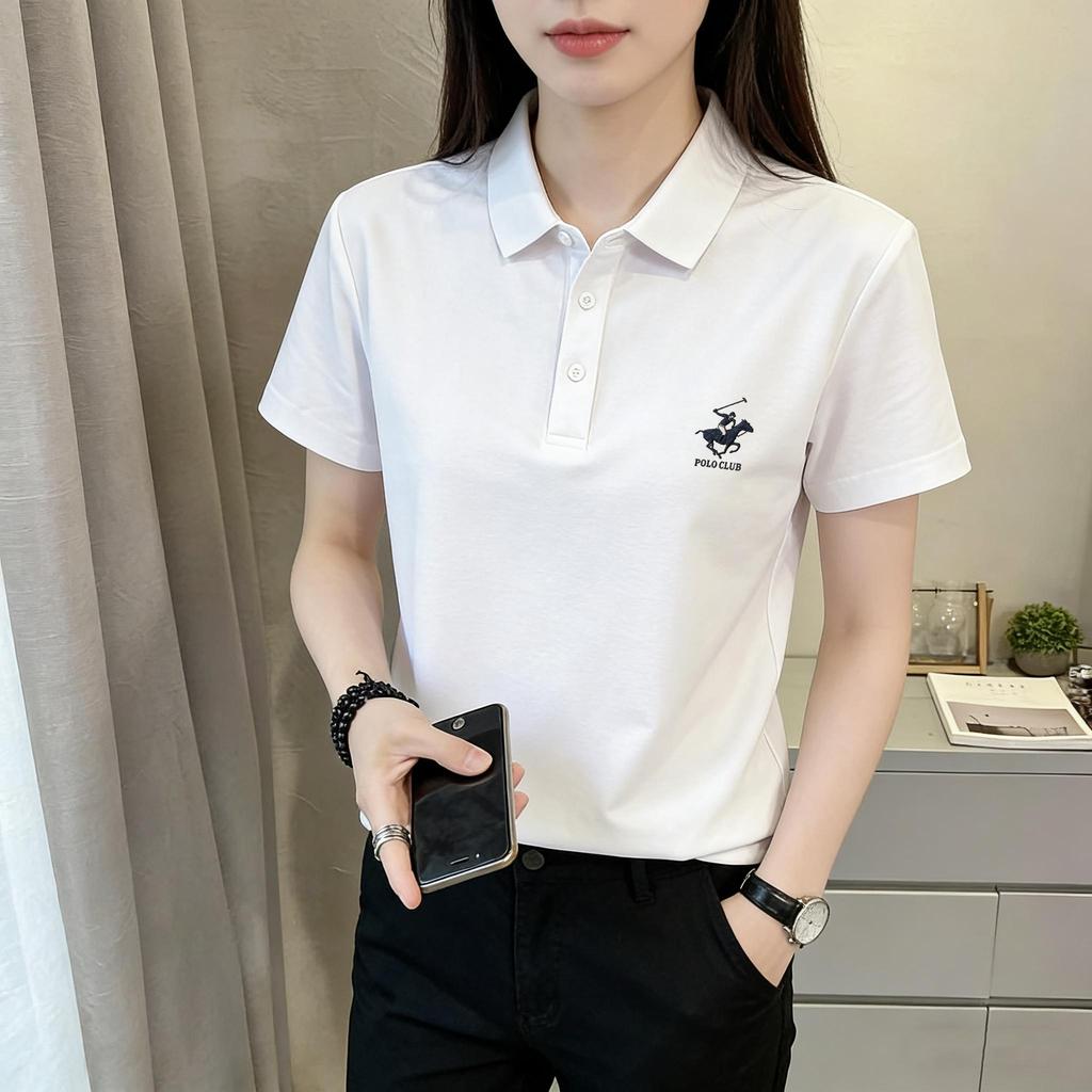 【จัดส่งจากกรุงเทพฯภายใน 24 ชั่วโมง】POLO[ผู้ชายสามารถสวมใส่ผู้หญิงสามารถสวมใส่] ฮิตสุด! เสื้อโปโลสีขาวสำหรับสตรีลายจักรพร