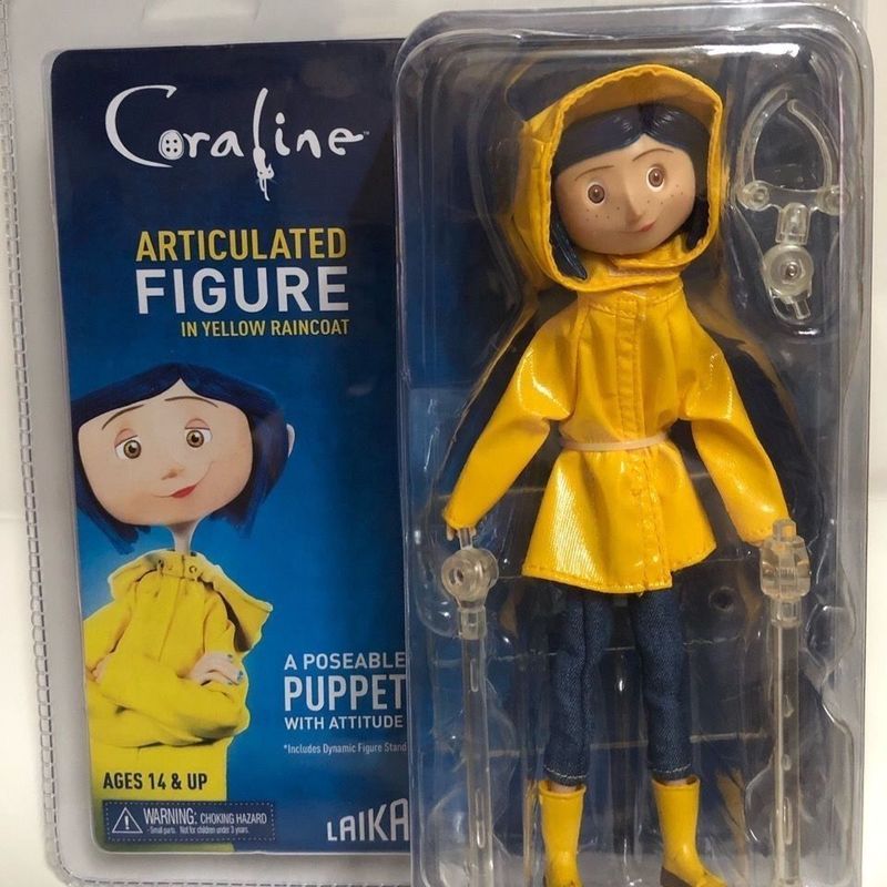 NECA Ghost Mother Caroline เสื้อกันฝนรุ่น 23 ซม.Action Figure | เวอร์ชั่นภาพยนตร์ Super Hands-on Model Collection Gift
