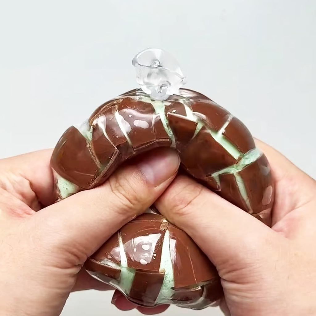 Crunchy Squishy Stress Ball,ช็อกโกแลตกรอบราได้ Crunchy Stress Ball,น้ําแข็งผิวFidget Sensoryของเล่น,Anxietyบรรเทาอาหาร ราคา ถูกที่สุด ดีลบีเคเค แกลเลอรีภาพที่ 3