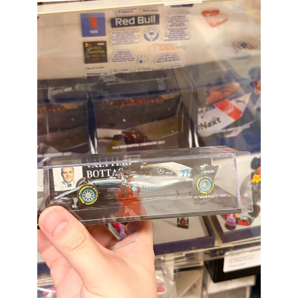 Minichamps Mini Cut 1/43 Mercedes-Benz Fleet 2018 W09 Botas Mercedes-Benz ดาบเงิน