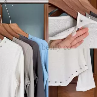 **พร้อมส่ง SM**BY0463 เสื้อแขนยาวแขนกระดิ่ง ผ้าสลาฟไม่ยืด แต่งหมุด benly co