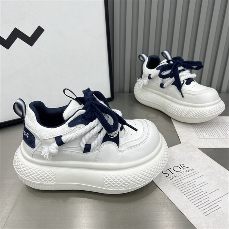 อวบ Ding Chou รองเท้าขนมปังน่ารักผู้หญิง 2025 ฤดูใบไม้ร่วงความสูง All-Match รองเท้าผ้าใบหนาSoled Big