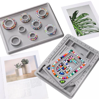ถาดออกแบบลูกปัด พลาสติก มีสเกลวัด สำหรับ DIY ทำสร้อยคอ สร้อยข้อมือ อุปกรณ์ช่วยร้อยเครื่องประดับ ใช้งานง่าย