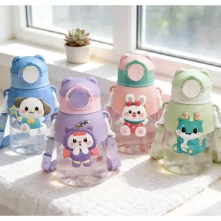 กระบอกน้ำเด็ก ขวดน้ําพร้อมหลอดและสายรัด 600ml พกพา ขวดน้ำเด็กอนุบาล กระติกน้ำเด็กไปโรงเรียน ทนทาน