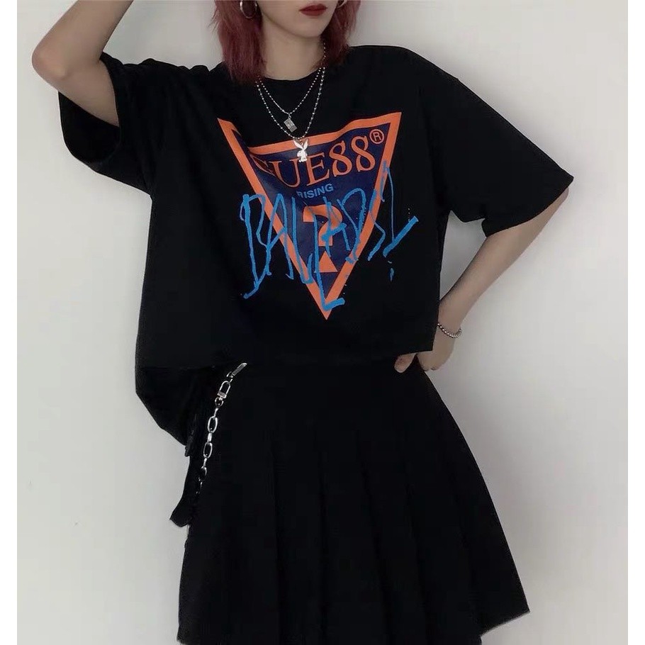 Guess x 88Rising เสื้อยืดแขนสั้น ออกแบบด้วยลวดลายกราฟฟิกโลโก้ใหม่ เหมาะสำหรับทั้งชายและหญิง