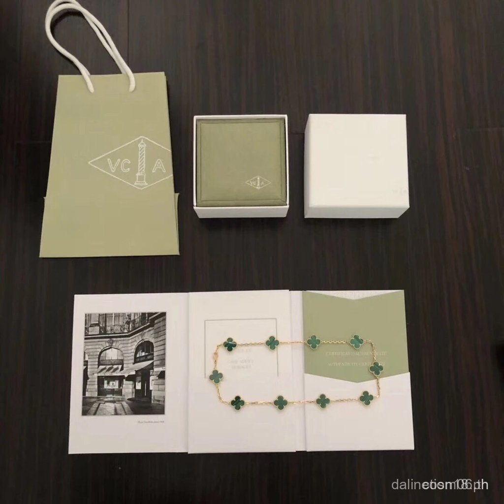 สร้อยคDodไม้ Malachite จาก Van Cleef & Arpels