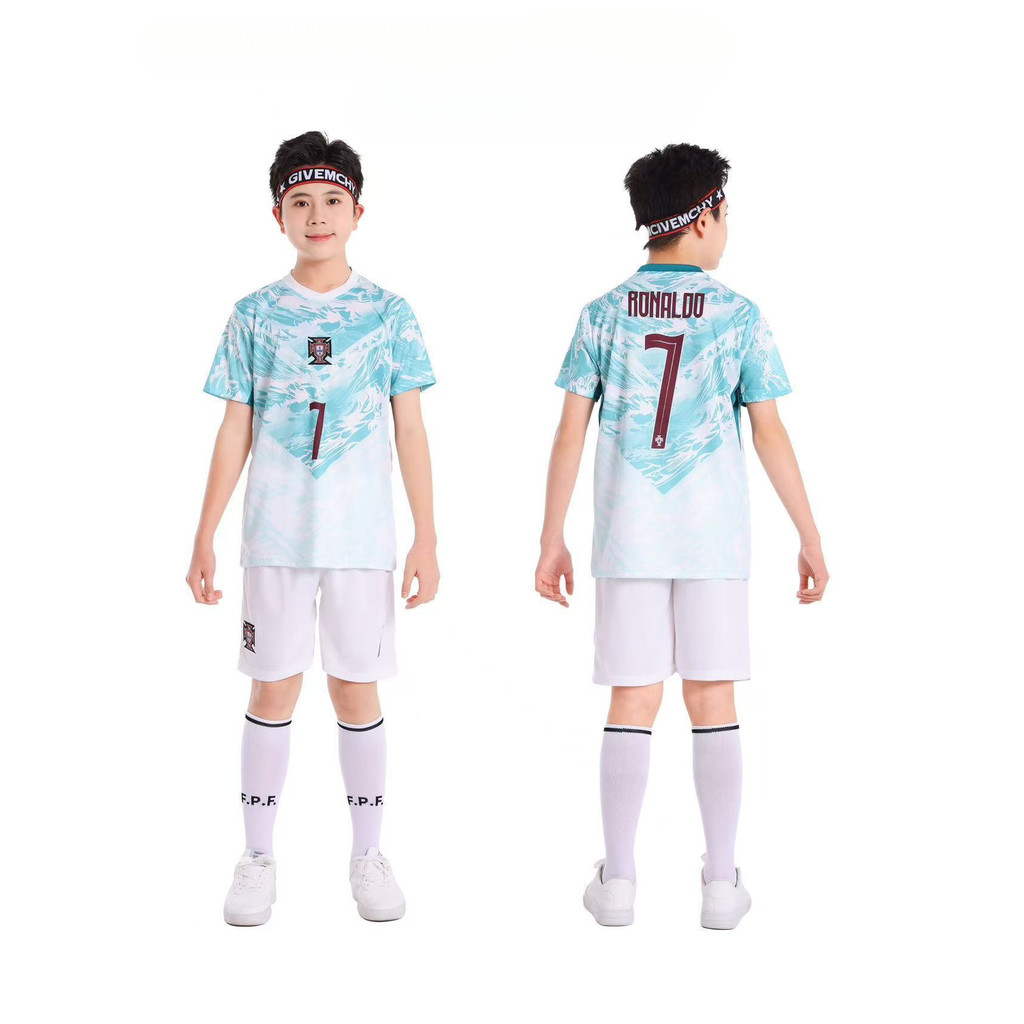เสื้อฟุตบอลโลกสำหรับเด็กทั้งชายและหญิง เจอร์ซีย์แห้งไวสำหรับแข่งขัน สไตล์เหมือนกัน
