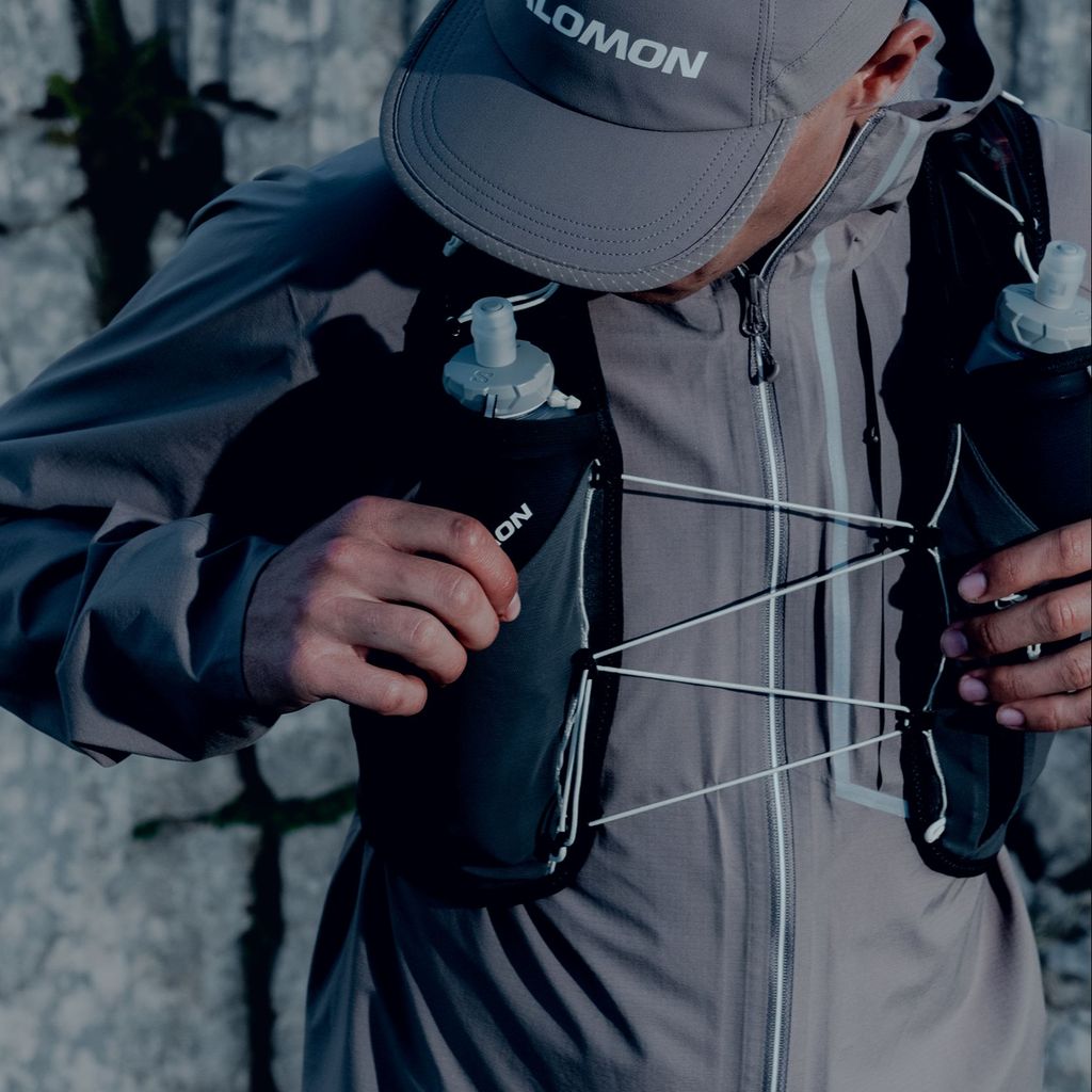 SALOMON ADV SKIN 12 GRADIENT Unisex Running Vest เป้น้ำวิ่งเทรล + ขวดน้ำนิ่ม 500ml x 2 ขวด Official Store