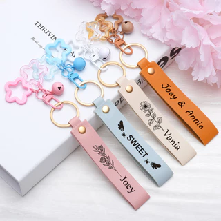 การปรับแต่งฟรีของพวงกุญแจจี้หนังเทศกาลจบการศึกษาครบรอบของขวัญโฆษณาของขวัญประณีตที่กําหนดเอง