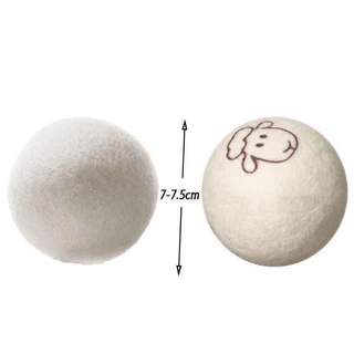 ลูกบอลซักผ้าเหล่านี้ทำจากขนแกะแท้ 100% แต่ละแพ็คบรรจุ 6 ลูก ช่วยลดรอยยับบนเสื้อผ้าขณะอบแห้ง
