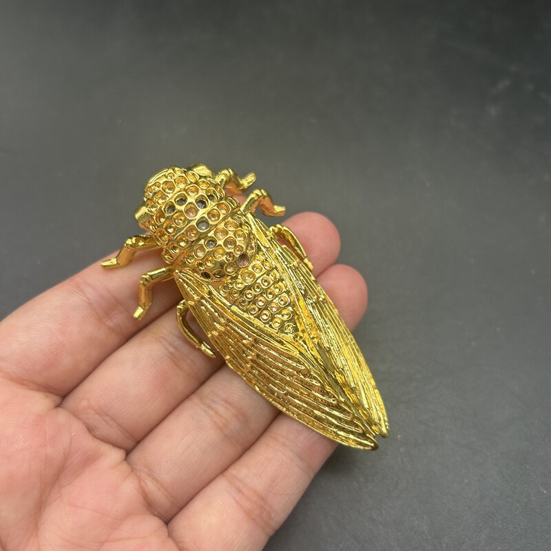 คอลเลกชันนิตยสารโบราณ Golden Cicada เครื่องประดับ Blockbuster Golden Cicada เครื่องประดับความรู้ Gil