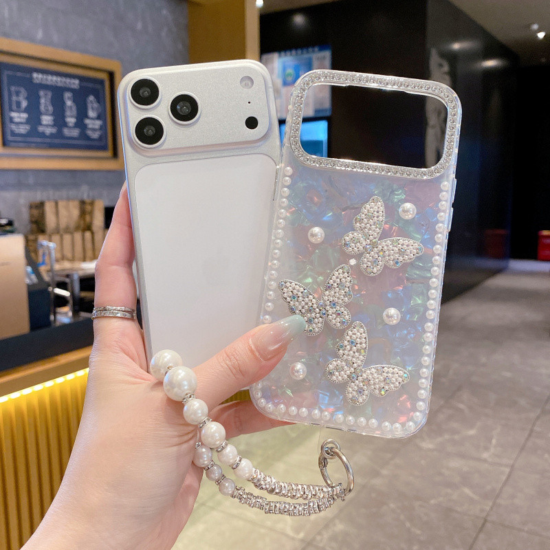 3D Rhinestone ผีเสื้อ Pearl เคสโทรศัพท์สําหรับ iPhone 11 12 13 14 15 16 17 Pro Max Shell Texture พร้อมเชือกเส้นเล็กกันกระแทกฝาครอบป้องกัน