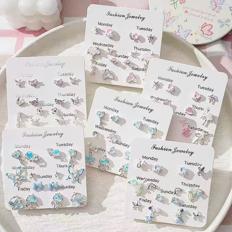 ของขวัญน่ารัก! ชุดต่างหูสตั๊ดผีเสื้อสำหรับผู้หญิง หวาน อเนกประสงค์ เหมาะสำหรับวัยรุ่น