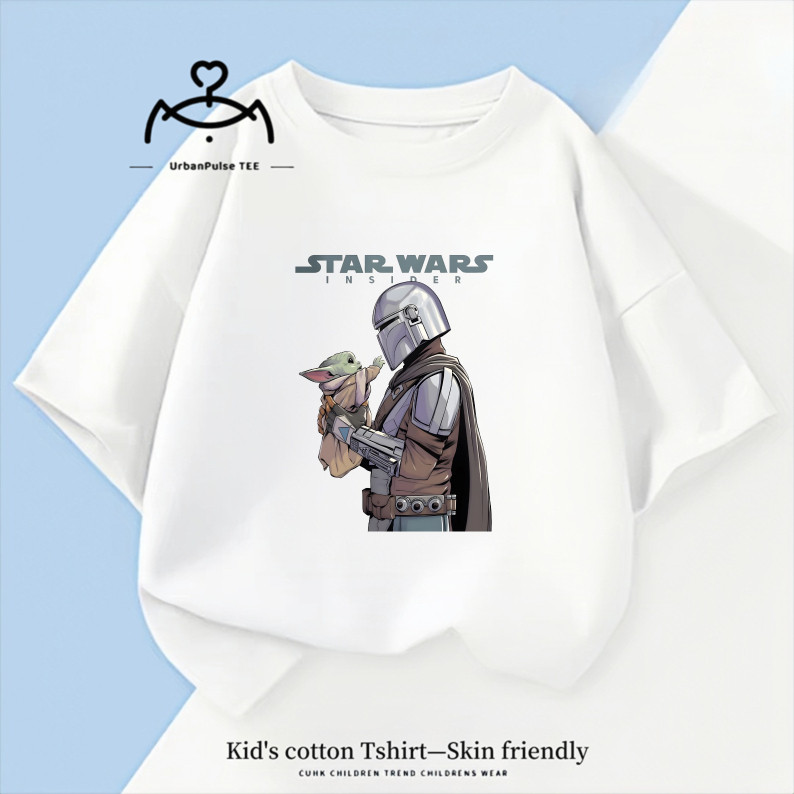 เสื้อยืดพิมพ์ลาย Star Wars กับตัวละคร Baby Yoda และ Mandalorian สำหรับเด็ก ทำจากผ้าฝ้าย 100%