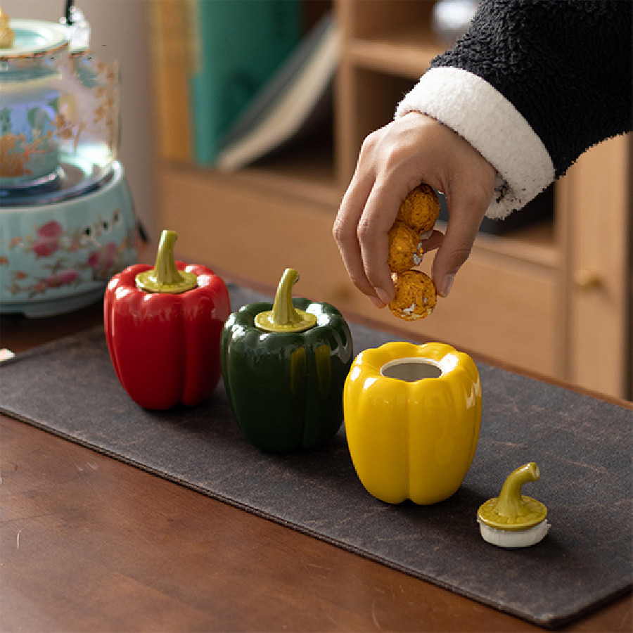 Chili Ceramic Tea Jar Small Storage Jar Personalized Creative Home Decoration Sealed Storage Jar