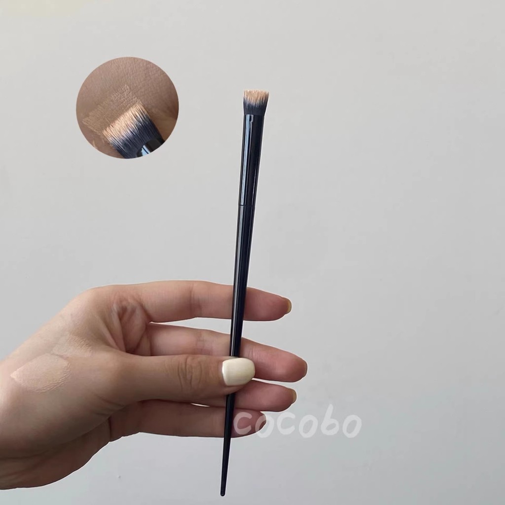 แนะนําแนะนํา~ระเบิดง่ายเหล็กพัดลมเจ้าหญิง kvd40คอนซีลเลอร์แปรงรายละเอียดแปรงรองพื้นแปรงลาดสองด้านปกค