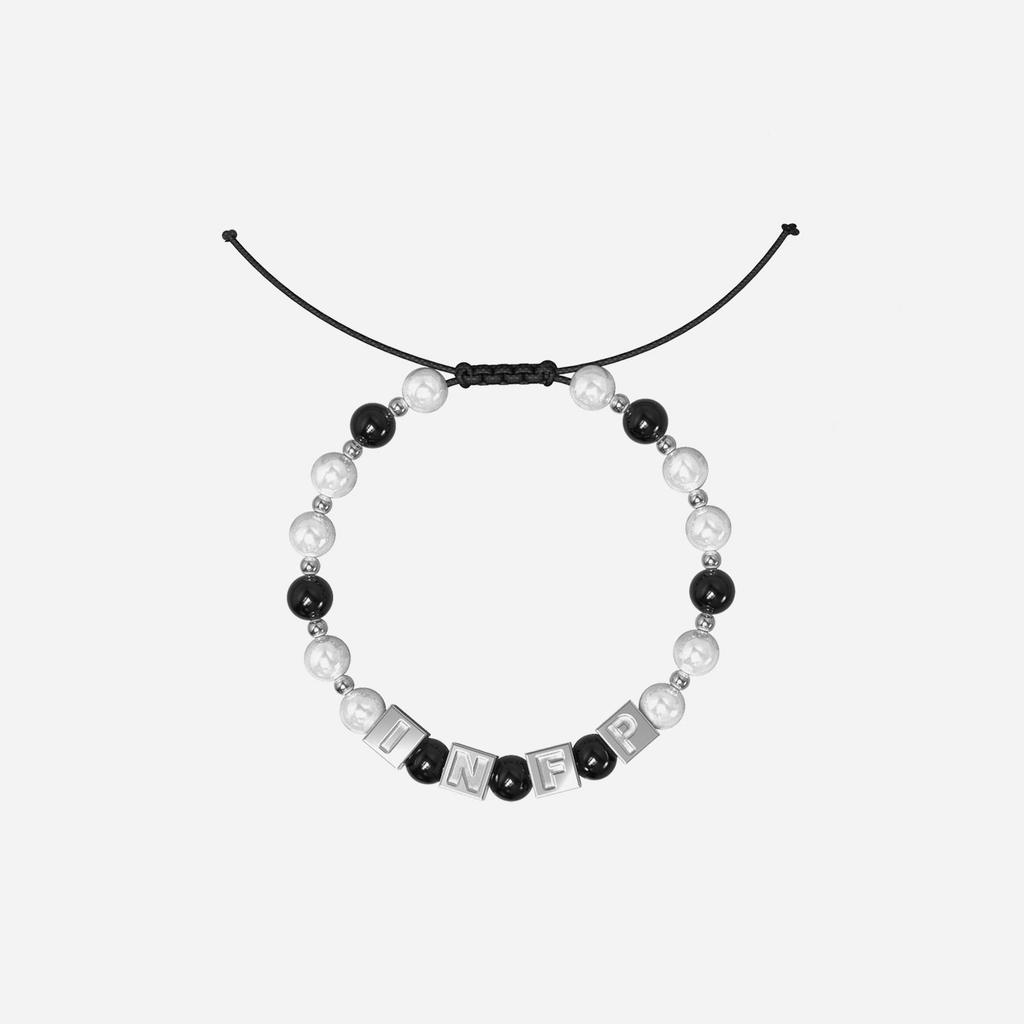 สีดําสีขาวสร้อยข้อมือ One Piece Design Twilight Hand Shipment Original Post-Niche Land คู่ mbti16 บุ